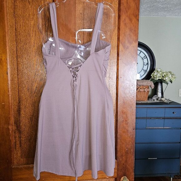 Light Purple Backless Party Dress M – Tie-Back Sexy Party / Date Night Mini New - Picture 2 of 10
